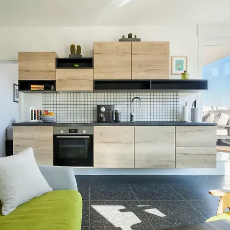 Tito's Smart Design * سبليت